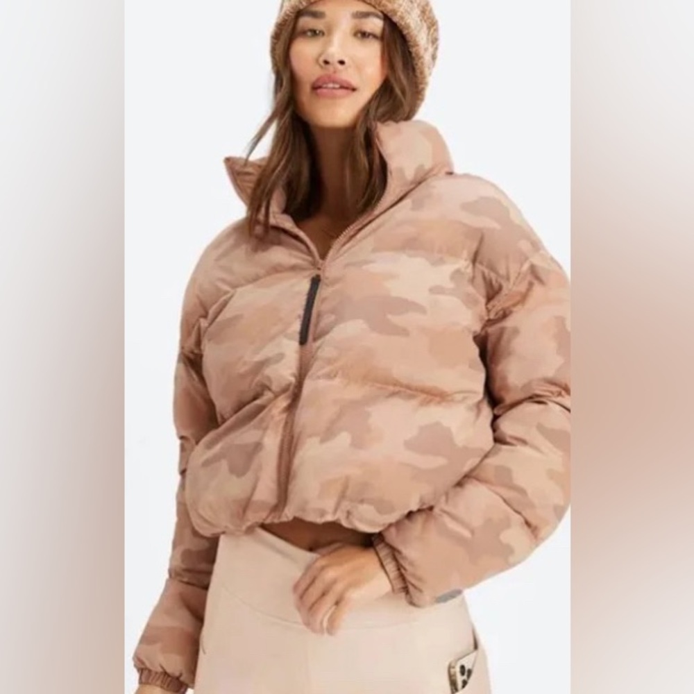 Fabletics Puff Jacket. - image 1